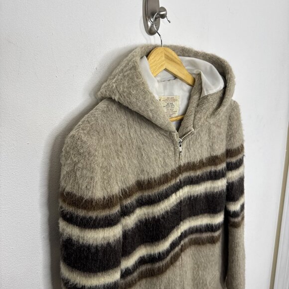 Vintage Hilda Ltd Made In Iceland Virgin Wool Sweater Jacket Coat Women M Boho - Picture 2 of 7